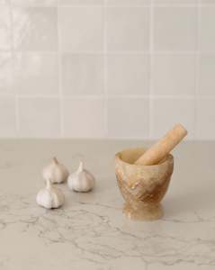 MORTAR & PESTLE