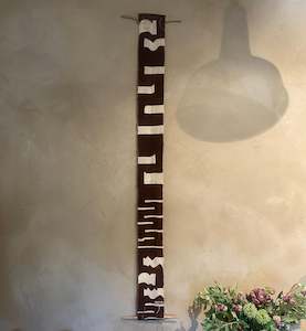 Art: Textile Totem - Vibration Brown/White