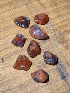 Tumbles: Plume Agate