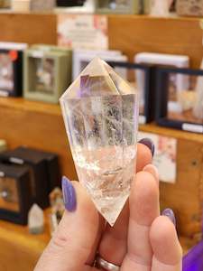 Crystals: Clear Quartz Vogel