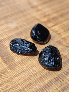 Tumbles: Large Tektite