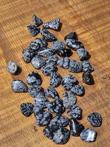 Relaxation Serenity: Snowflake Obsidian Tumble