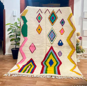 New Moroccan rug 195 x 2500 (0309)