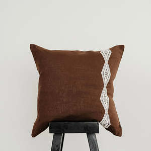 Kākano Cushion | Cocoa