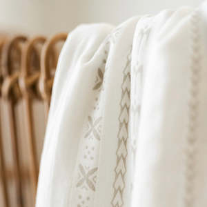 Products: Alofa Pepe Wrap | Grey