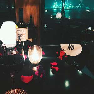 Bagsy: #Bagsy On Tour: Dubai - Dinner date