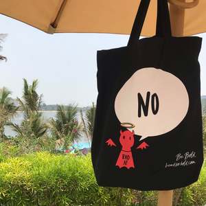 Bagsy: #Bagsy On Tour: Dubai - Always stealing the shade