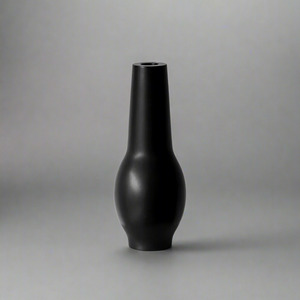 Ewe Studio: Jarron Rito Vessel #2
