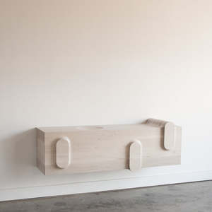 Plateau Floating Console