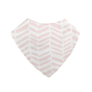 Eversweet Baby: Dribble Bib | Soft Pink Strokes