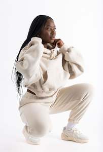 Cosy · Crop hoodie snow