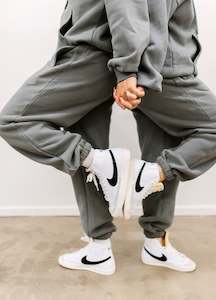 Second: LAST CHANCE  Everybody · UNISEX Sweatpants anthracite
