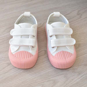 Accessories: Kids Shoes White