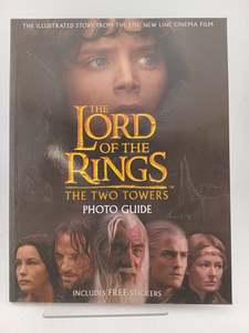 Movies Tv: The Two Towers Photo Guide (The Lord of the Rings) by David Brawn