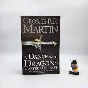 A Dance with Dragons: After the Feast (A Song of Ice and Fire #5.5)- George R. R. Martin
