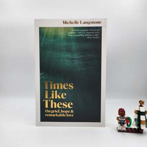 New Zealand Authors: Times Like These - Michelle Langstone