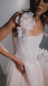 Dresses: Chrysanthemum