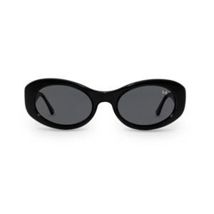Sunglasses: Kylie | Black