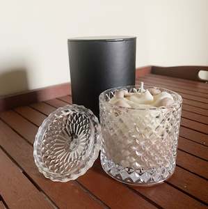 Decadent Dessert: Cinnamon Donut 220g