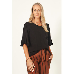 20: Lovella Top Black