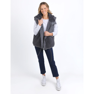 M: Alaska Quilted Vest Charcoal