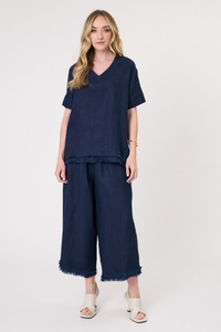Carola Linen Top Navy