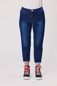 20: 7/8 Jean With Heart Button