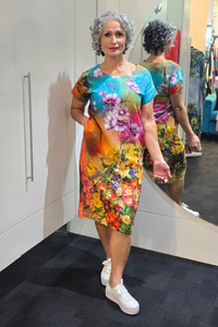 Glam: Round Neck Dress Flower