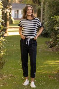 Thea Top Black/White