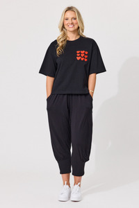 Amor Tee Black