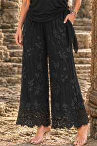 Embroidery Lace Detail Pants Blacks