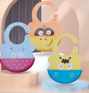 Feeding: Silicone Bib with Ears