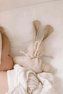 Bibs Scrunchies: Snuggy Bunny ®