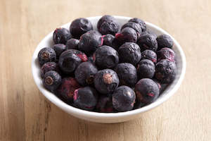 Frontpage: Organic WILD Freeze Dried Whole Blackcurrants