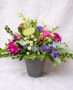 Products: Birthday Flower Arrangement Same-Day Delivery Havelock North - Botanic Fusion