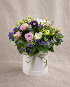 Products: Hatbox Arrangement – Elegant Florals Havelock North - Botanic Fusion