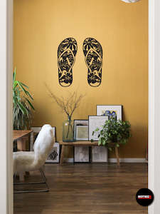 Wall Decor: Flowery Jandles Wall Art