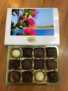 Scilla Chocolates Ohope Beach Gift Box 12pc