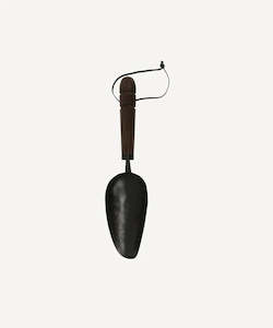 Garden: Garden Trowel Wooden Handle