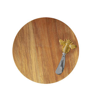 Kitchen: Cheese board with knife