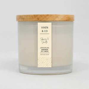 Candles: Vixen & Co Husky Candle | Tobacco & Vanilla