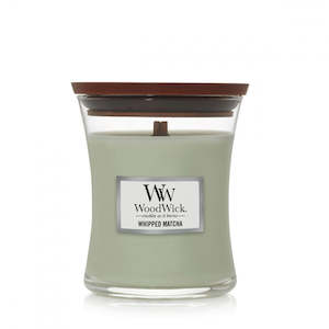 Candles: WoodWick Medium | Whipped Matcha