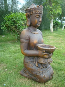 Kneeling Buddha