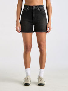 LEE HIGH MOM SHORT - BLACK