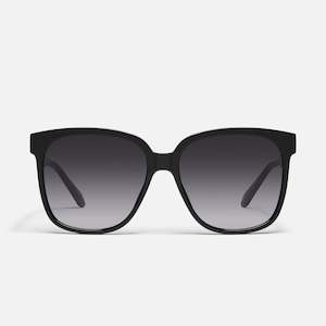 Eyewear: QUAY WIDE AWAKE -BLACK/SMOKE