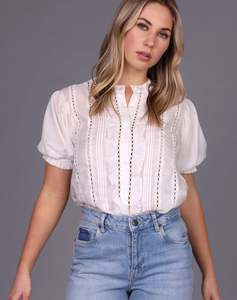 STORM SHORT SLEEVE LACE DETAIL SHIRT