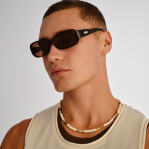 Eyewear: LE SPECS GIGGLEMUG - TORT
