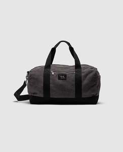 Mens: RODD & GUNN FOXTON DUFFLE BAG