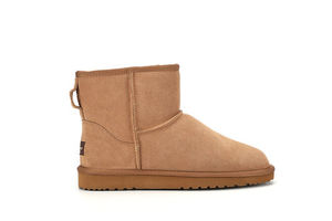 Footwear: KIWIGEAR SHEEPSKIN MENS MINI BOOT