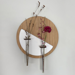Round test-tube vase wall hanging
